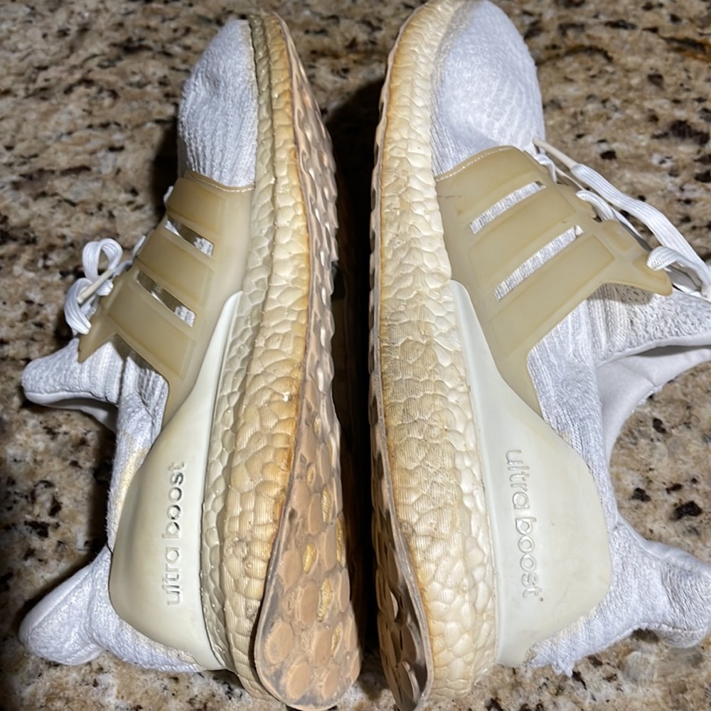 🌟Adidas UltraBoost - Picture 4 of 9
